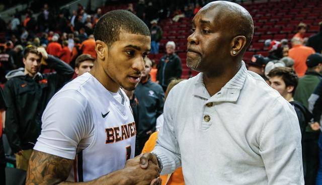 靠戴维斯的 靠戴维斯的